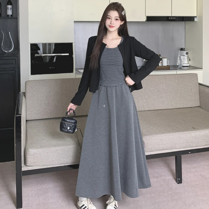 TJ079大码女装2025新款秋季条纹吊带长袖开衫外套两件套