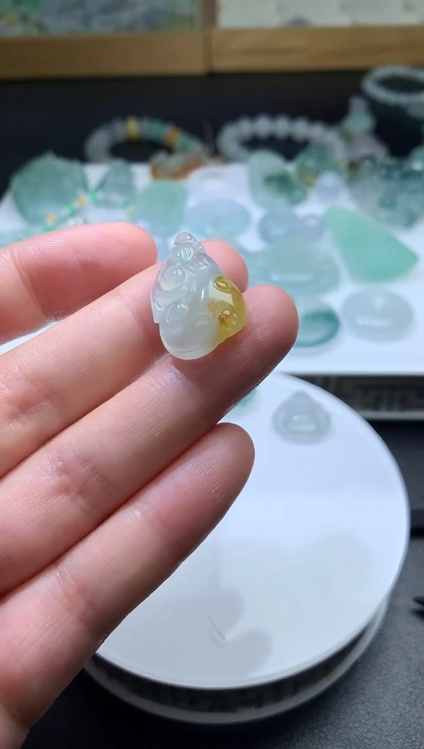 未镶嵌定制翡翠毛货