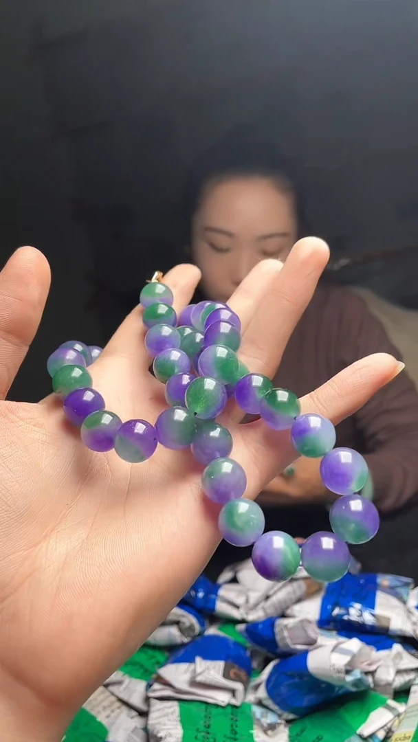 猛子收货春彩珠链