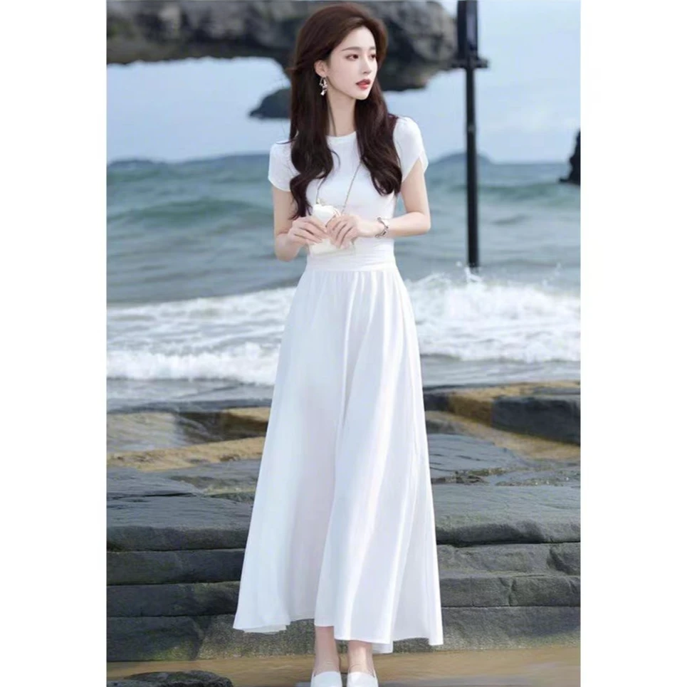 哥弟阿玛施正2025气质女神范高级感超好看显瘦收腰白色短袖连衣裙