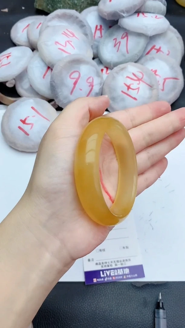 未镶嵌手镯石英质玉90+56/57