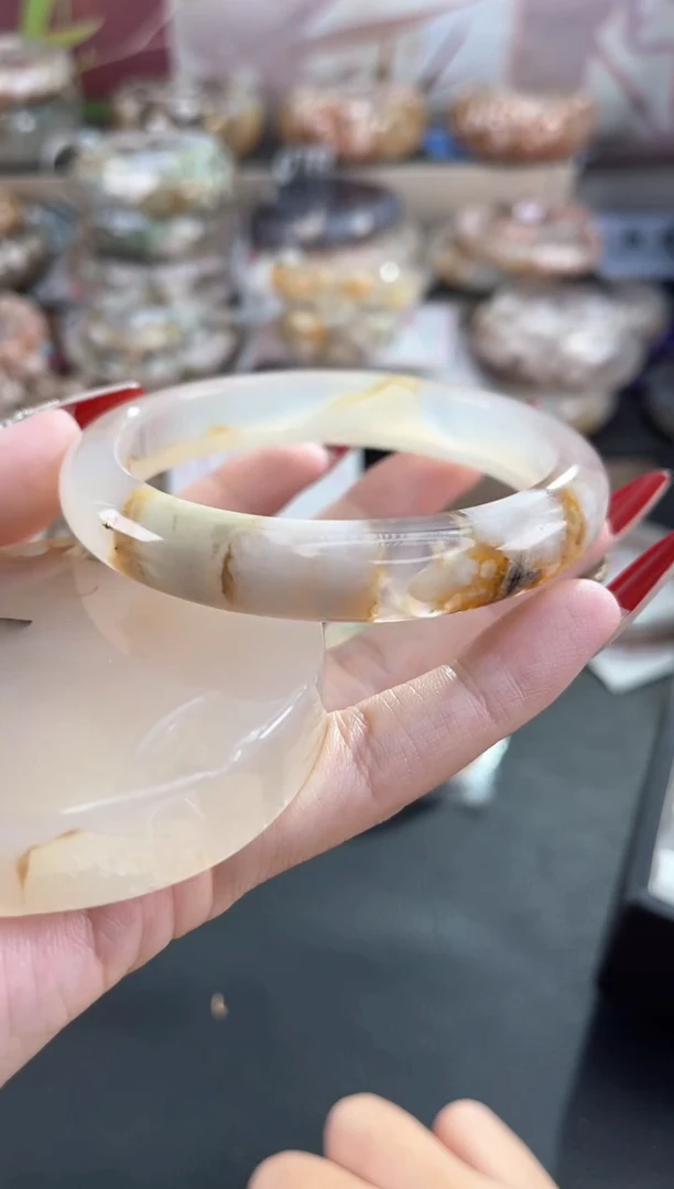 未镶嵌手镯石英质玉62