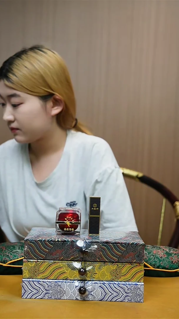 小叶紫檀手串/手链泽兰唇膏＋会员专供精华霜