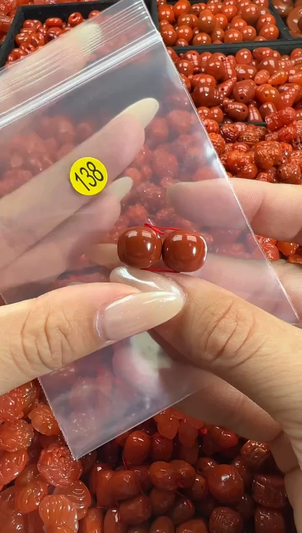 颈饰未镶嵌南红玛瑙1