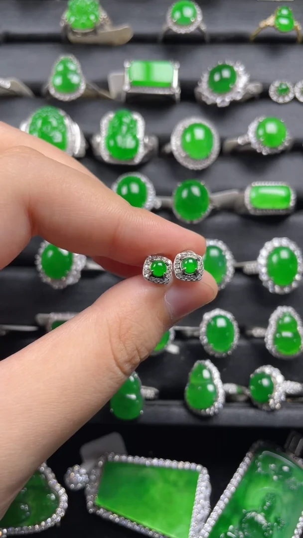 银S925镶嵌翡翠耳饰翡翠