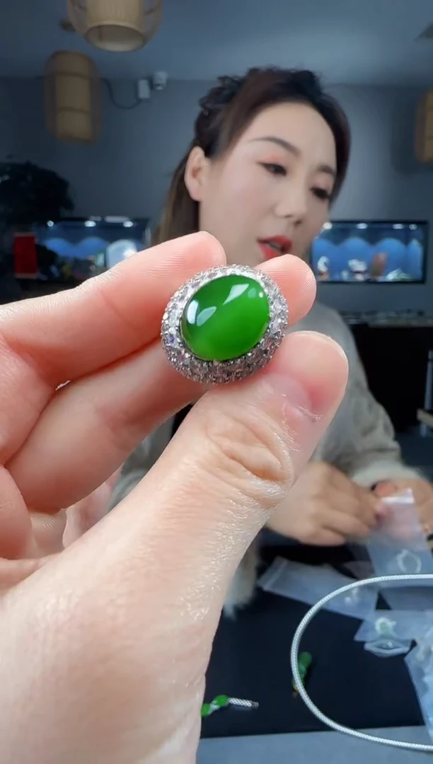 【闪购商品】和田玉耳钉银S925镶嵌多样性发货拍一发一