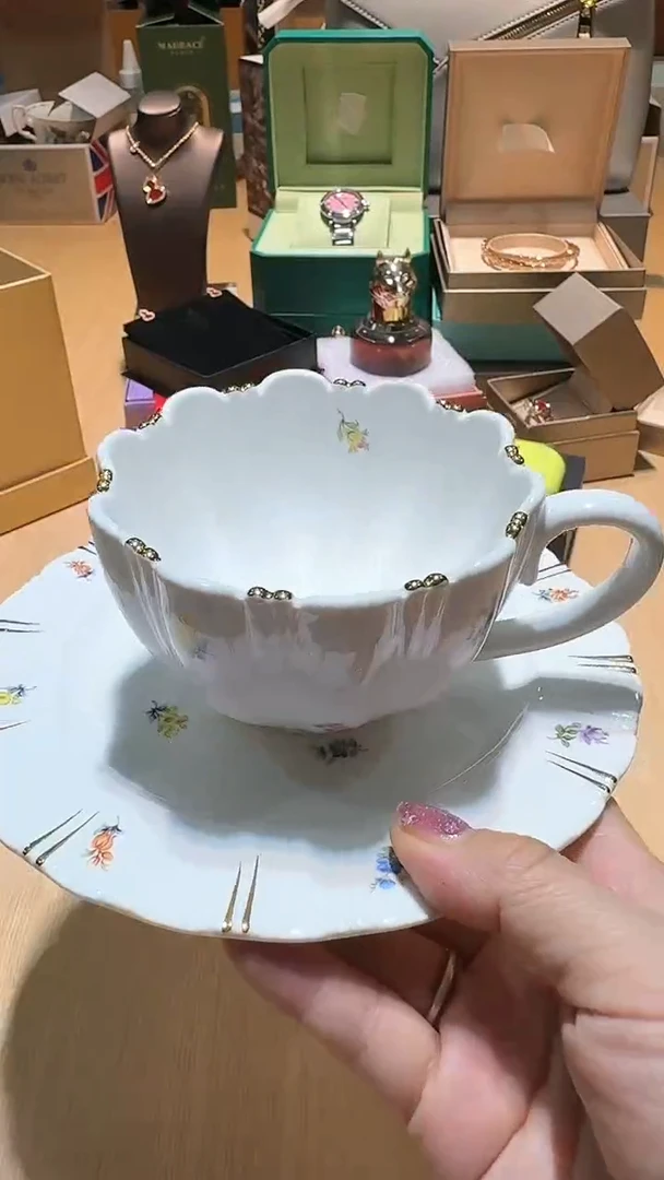 【闪购商品】瓷片锅碗瓢盆一件不剩