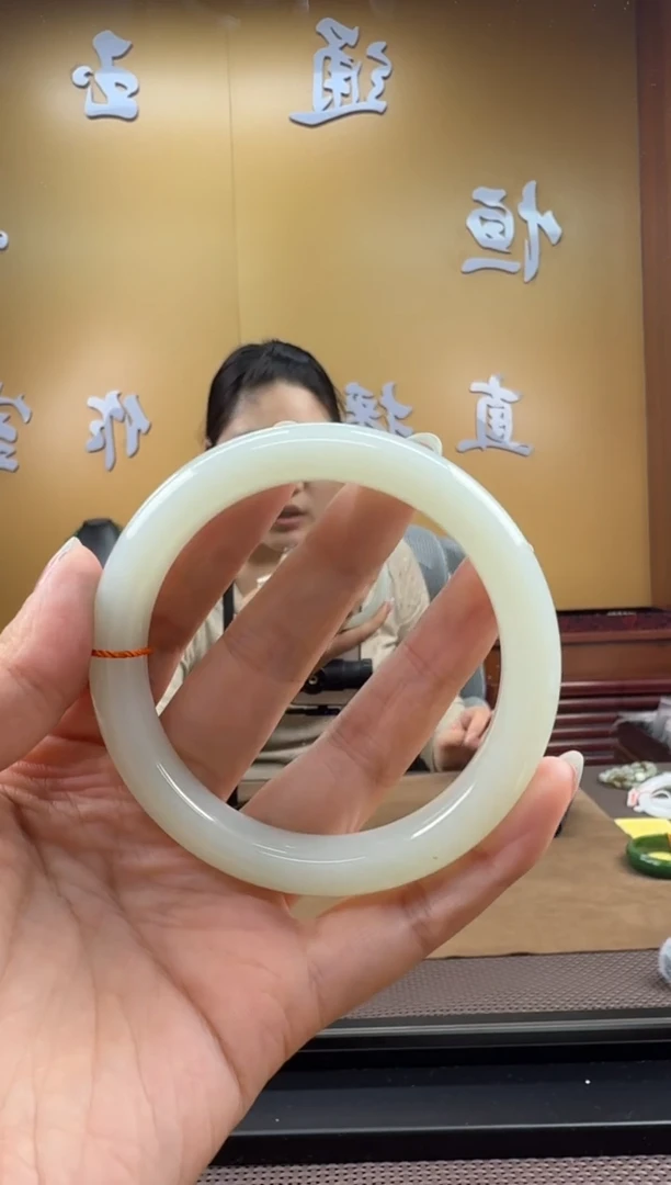 颈饰未镶嵌和田玉手镯63