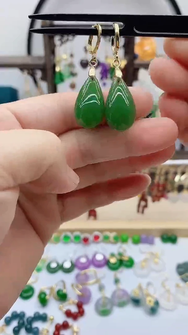 14K金镶嵌和田玉耳饰57