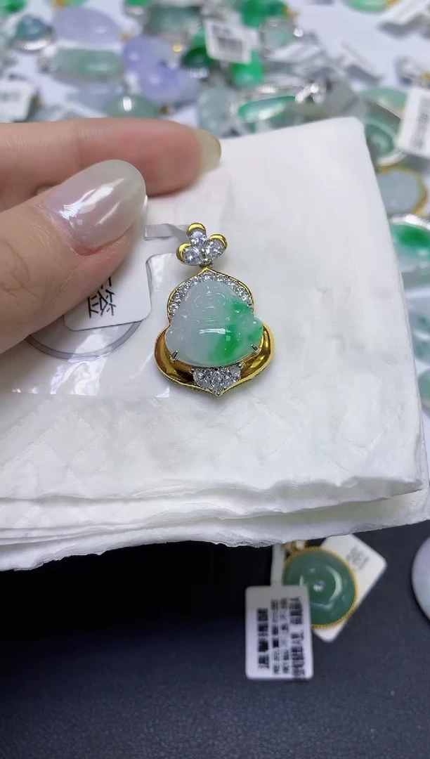 颈饰未镶嵌翡翠天然缅甸翡翠A货百元以上9元证书费自理