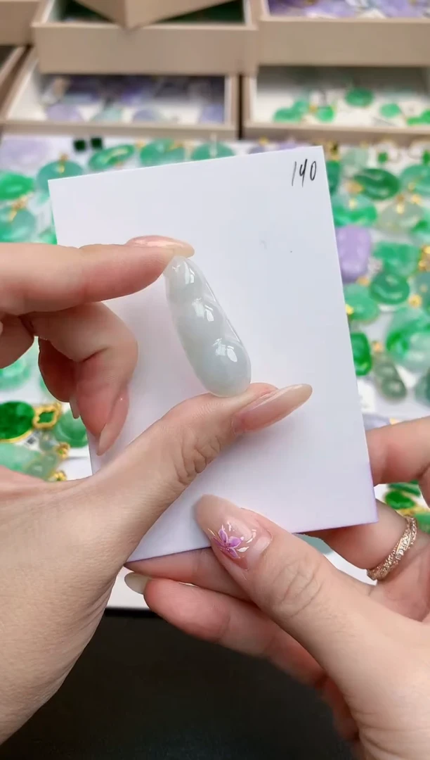 颈饰未镶嵌翡翠天然缅甸A货翡翠