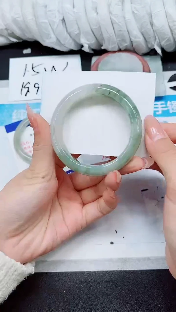 【闪购商品】石英质玉手镯未镶嵌A140-55/56