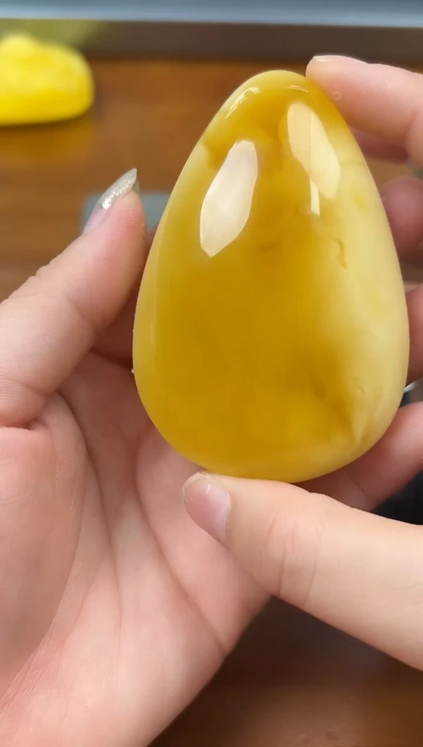未镶嵌蜜蜡裸石琥珀蜜蜡吊坠