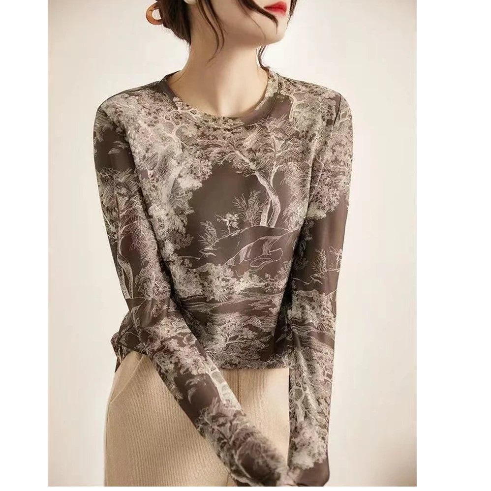 81535疯狂动物城圆领网纱长袖小衫时尚高档百搭气质减龄洋气显瘦