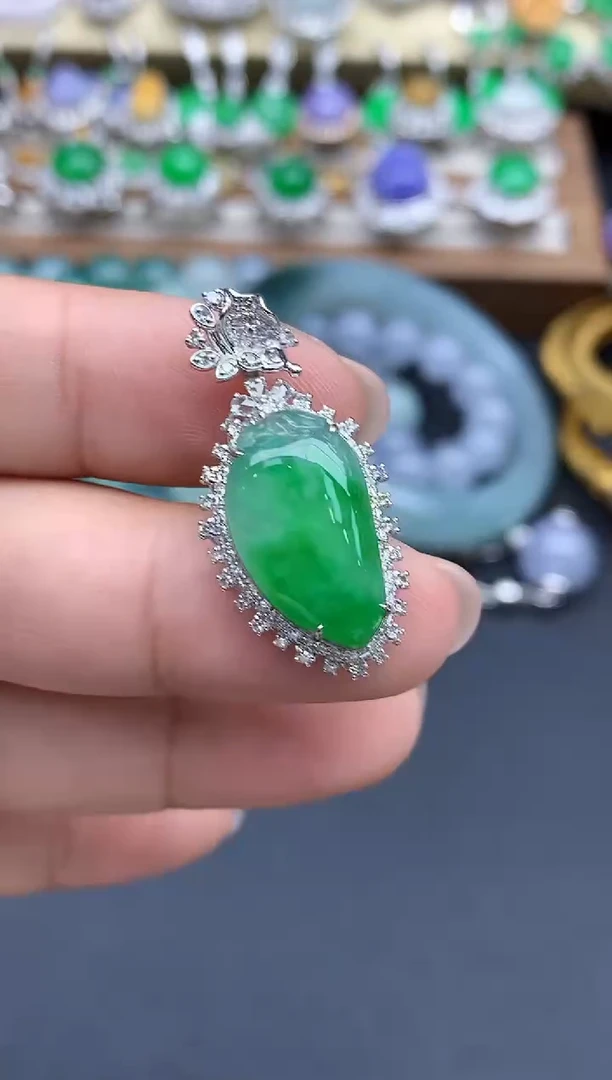 翡翠18K金镶嵌颈饰514-春日珠宝