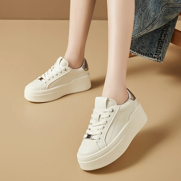 6006真皮厚底小白鞋女2025四季新款设计感舒适百搭增高板鞋休闲鞋
