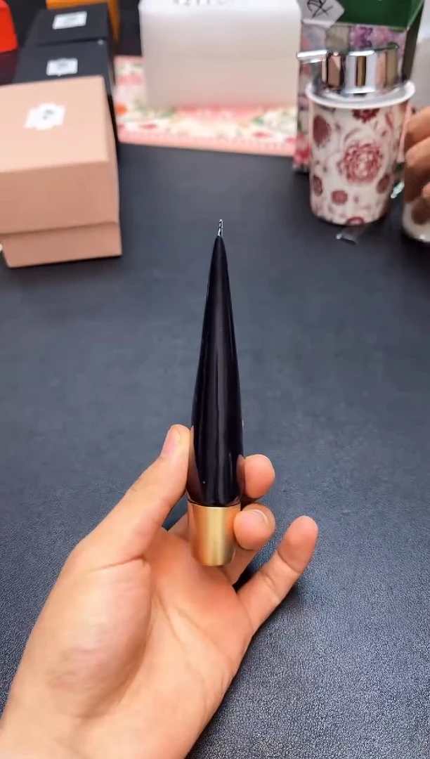 瓷片全新正品一件不留@@WE770