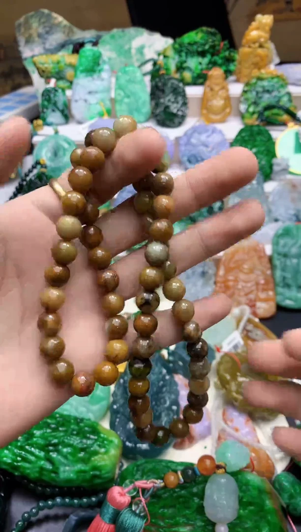 颈饰未镶嵌翡翠天然A货翡翠