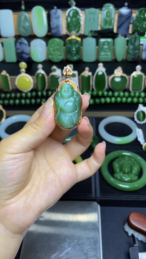 吊坠(不含链)18K金镶嵌和田玉（碧玉）猫眼吊坠