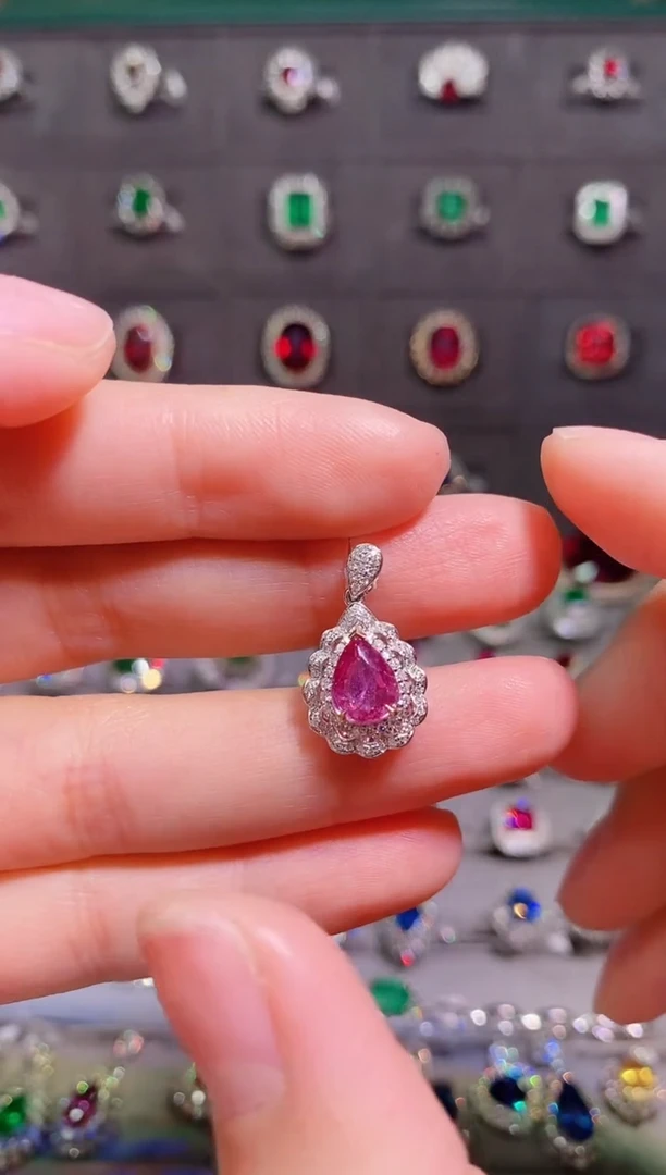 【闪购商品】彩色蓝宝石18K金吊坠18K金镶嵌1