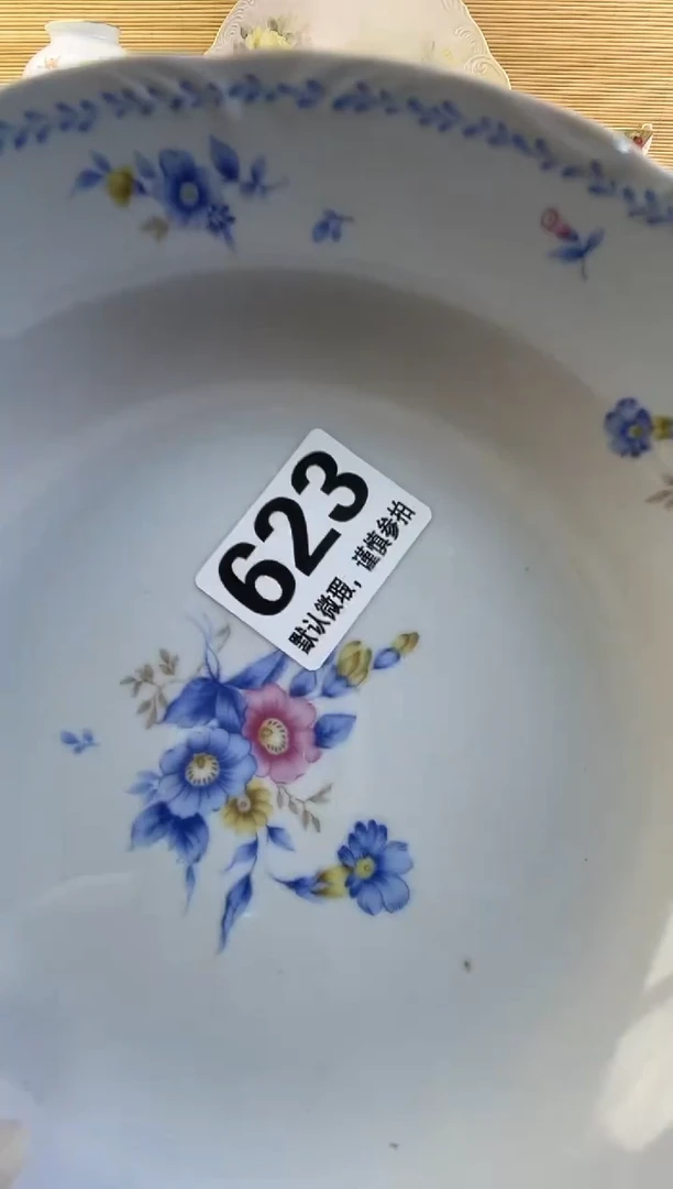 摆件B****y摆件瓷器瓷器瓷器