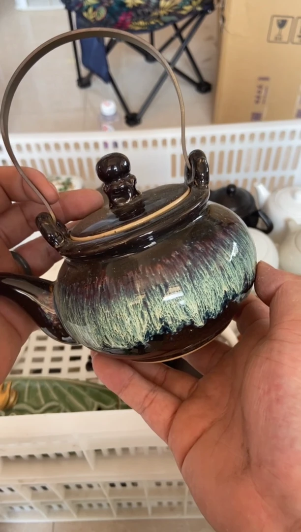 摄影的产品有使用过的痕迹有点脏介意勿拍