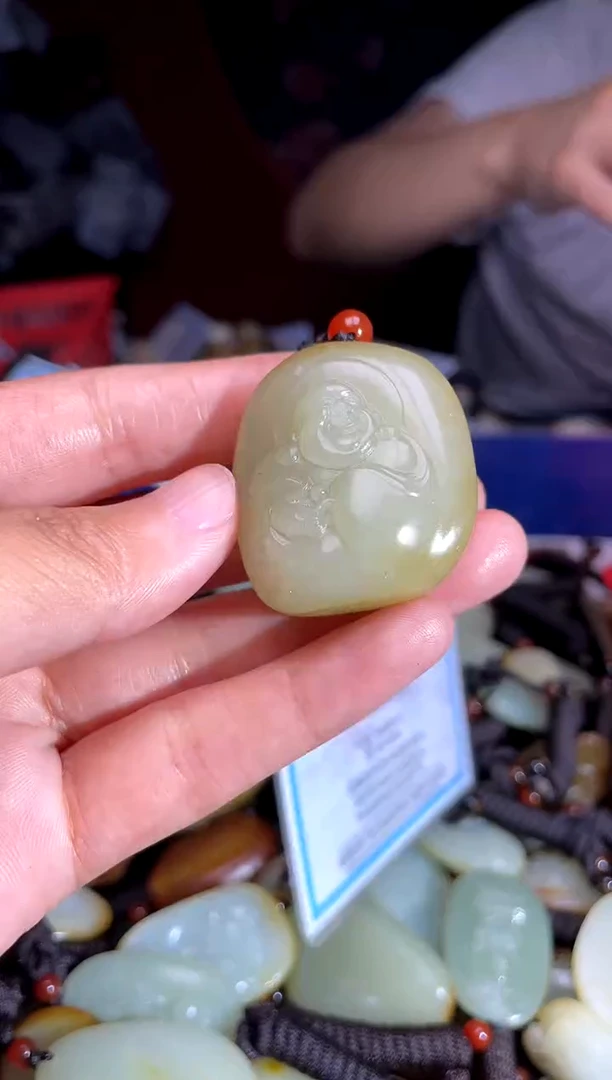 和田玉未镶嵌挂件1