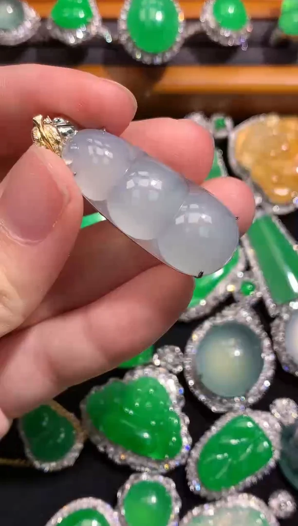 翡翠18K金镶嵌吊坠(不含链)翡翠
