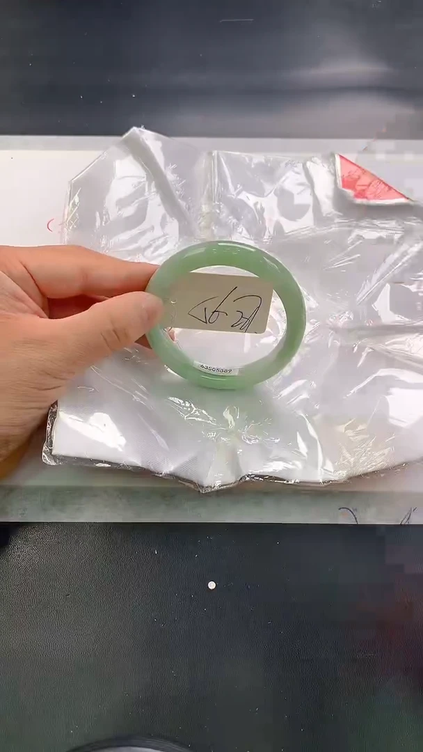 未镶嵌手镯翡翠267