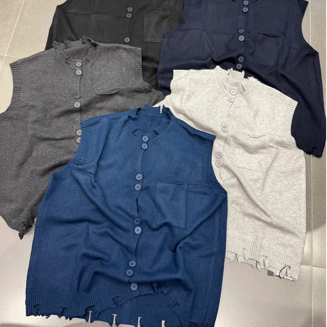 2025秋冬款：欧韩伽8521休闲宽松纯色针织背心马甲