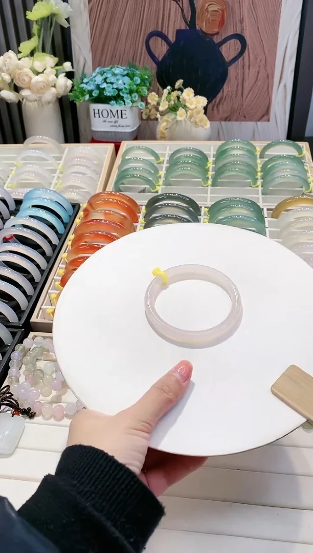 手镯玛瑙/玉髓未镶嵌66-60.3