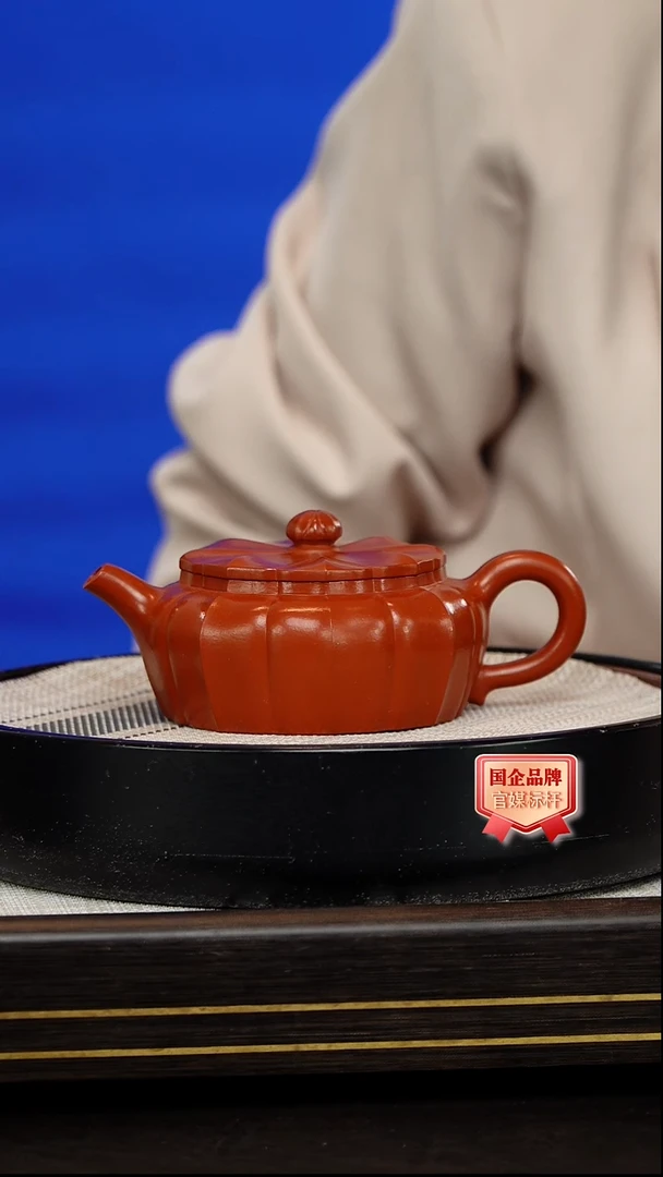 茶壶紫砂鲍静贞