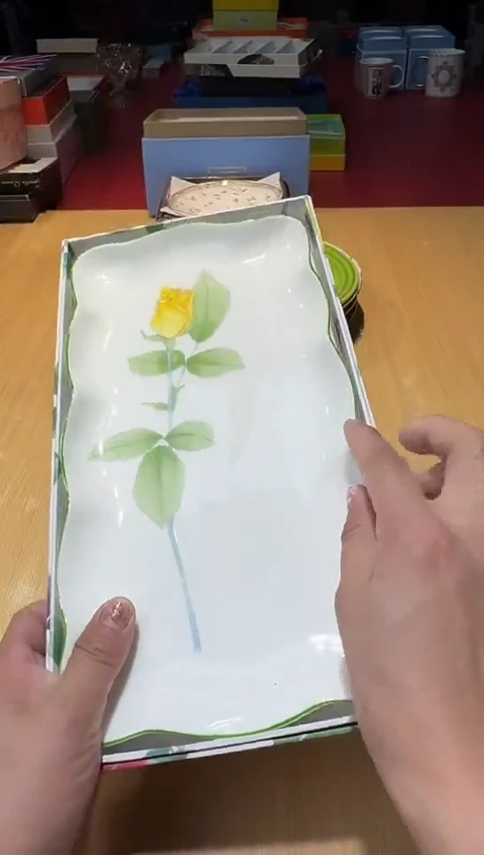 瓷片生活的本意是开心阿@@1