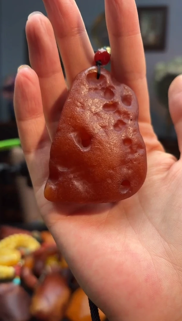 琥珀颈饰未镶嵌吊坠