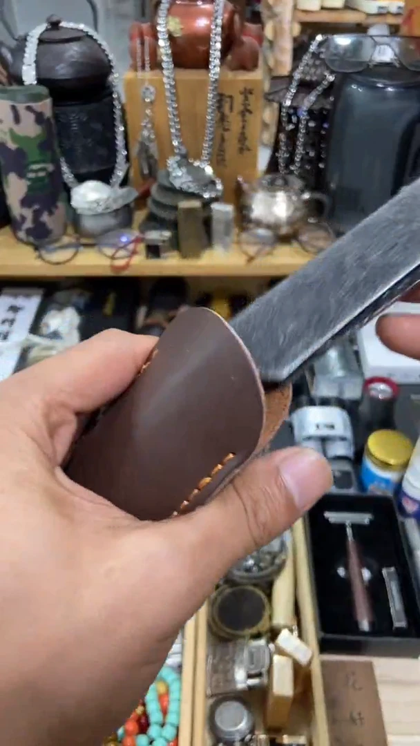 瓷片闪购商品  如图所示