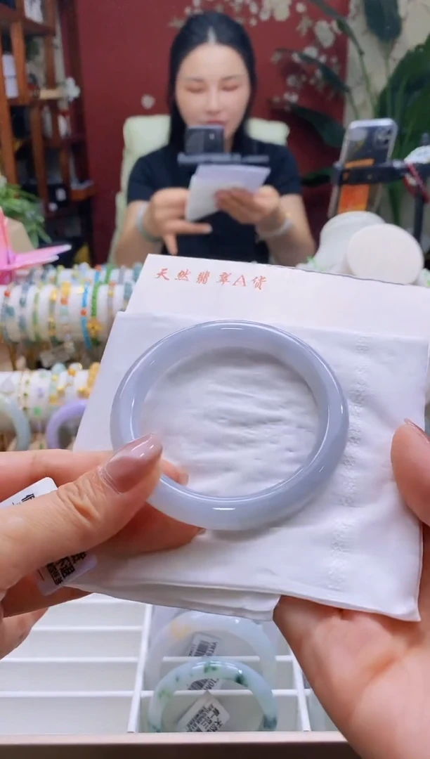 翡翠手镯未镶嵌101号56.5/9.0*8.9