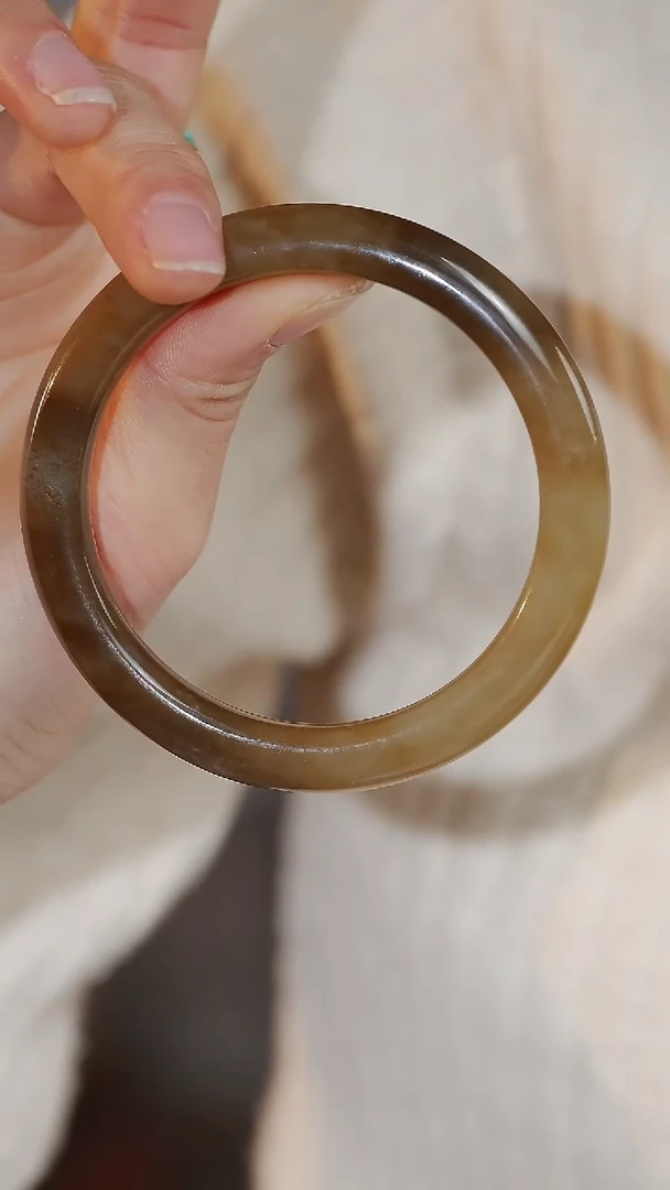 【闪购商品】和田玉手镯未镶嵌糖玉手镯