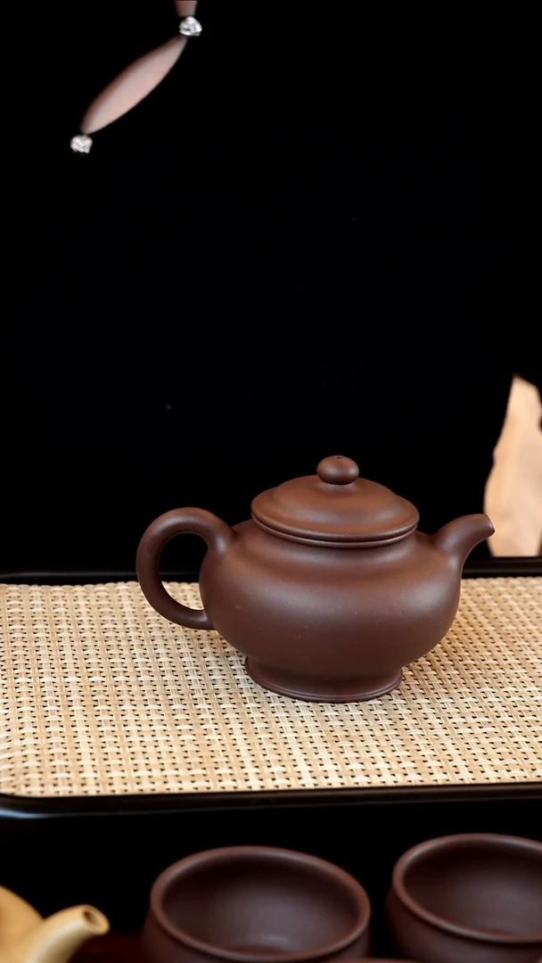 茶壶紫砂壶王掇只/大水潭底槽清/220CC
