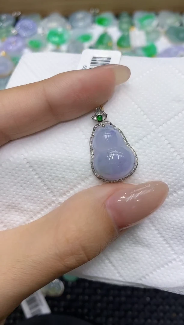 翡翠18K金镶嵌颈饰111111111111