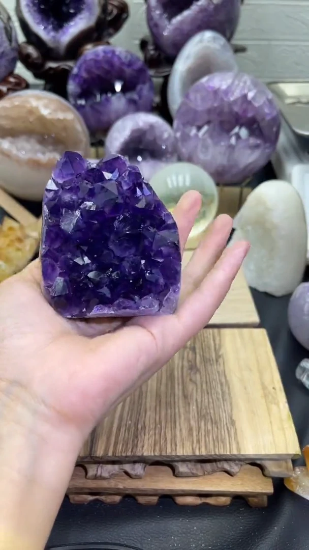 未镶嵌大型摆件（非配饰）紫晶243号摆件