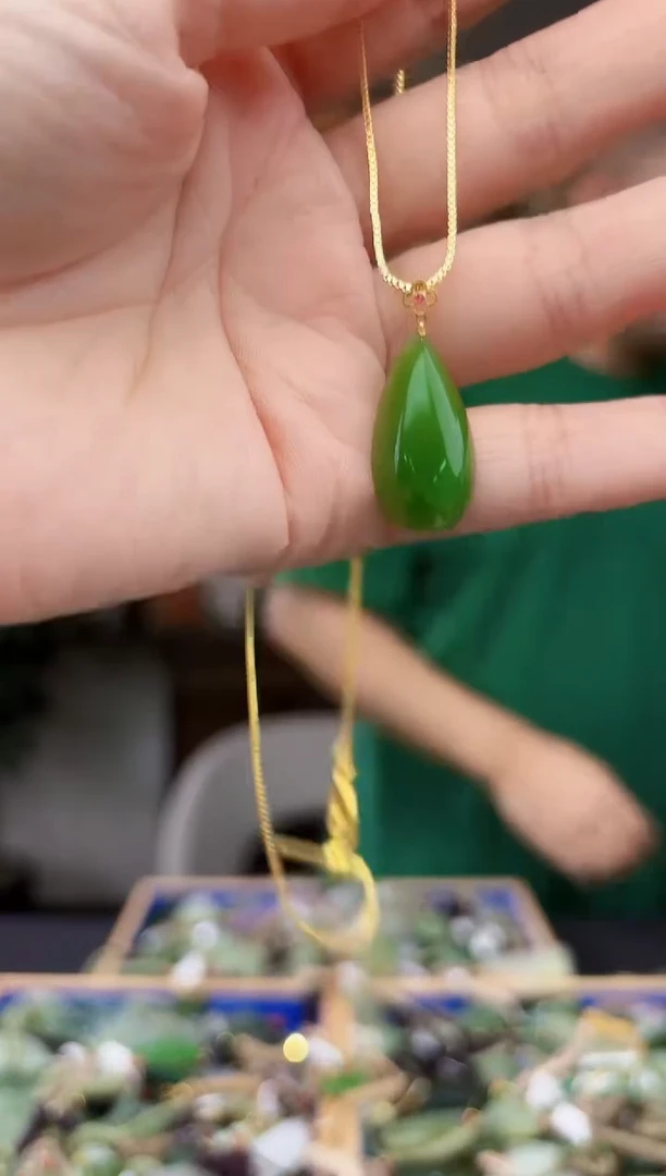 和田玉未镶嵌挂件拍一发一多样性发货