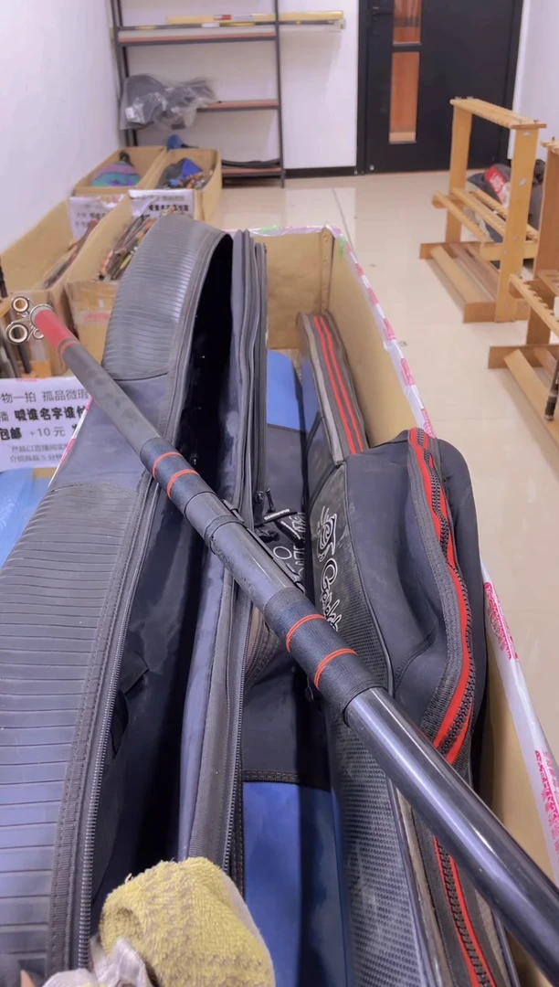 午**飙孤品微瑕疵，以直播间讲解为准，+10元，发顺丰，慎拍。