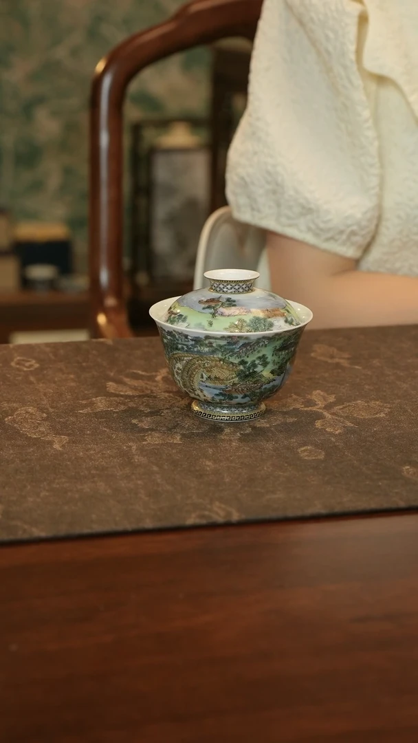 无**爪手绘至臻粉彩清明上河图盖碗