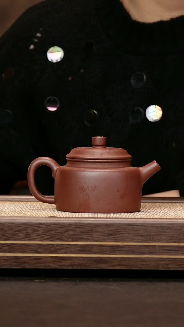 茶壶紫砂深井紫泥 德钟220cc 梅小章