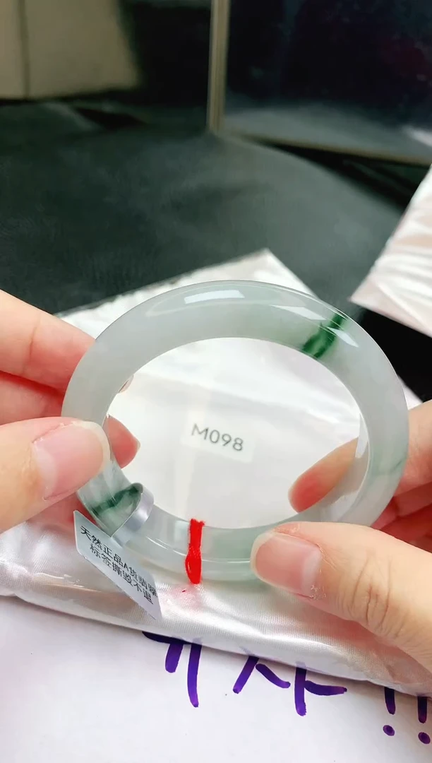 未镶嵌手镯翡翠缅甸天然A货翡翠手镯