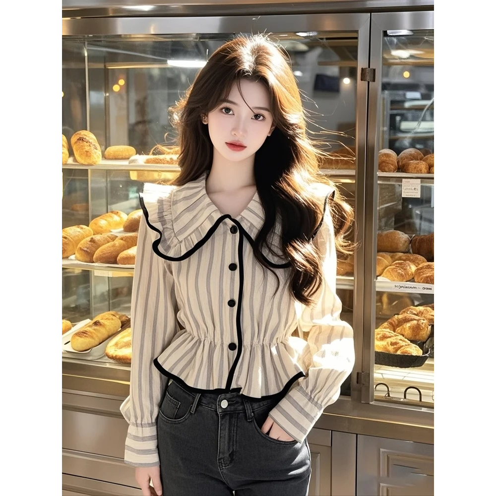 2025春季新款小众大翻领气质高级感时尚百搭杏色条纹可叠穿衬衫女
