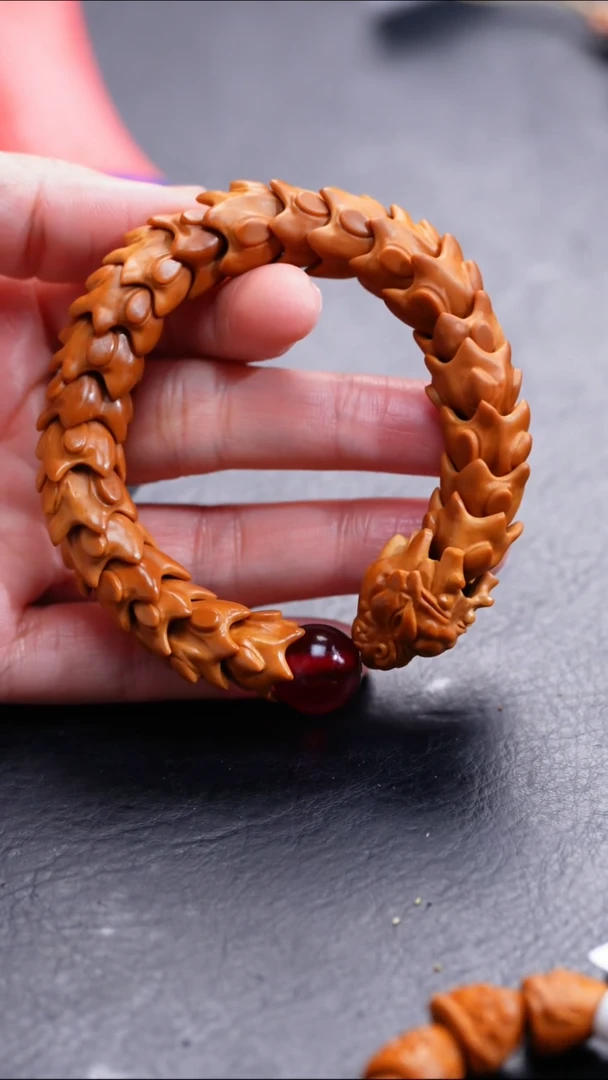 【闪购商品】橄榄核吊坠橄榄核