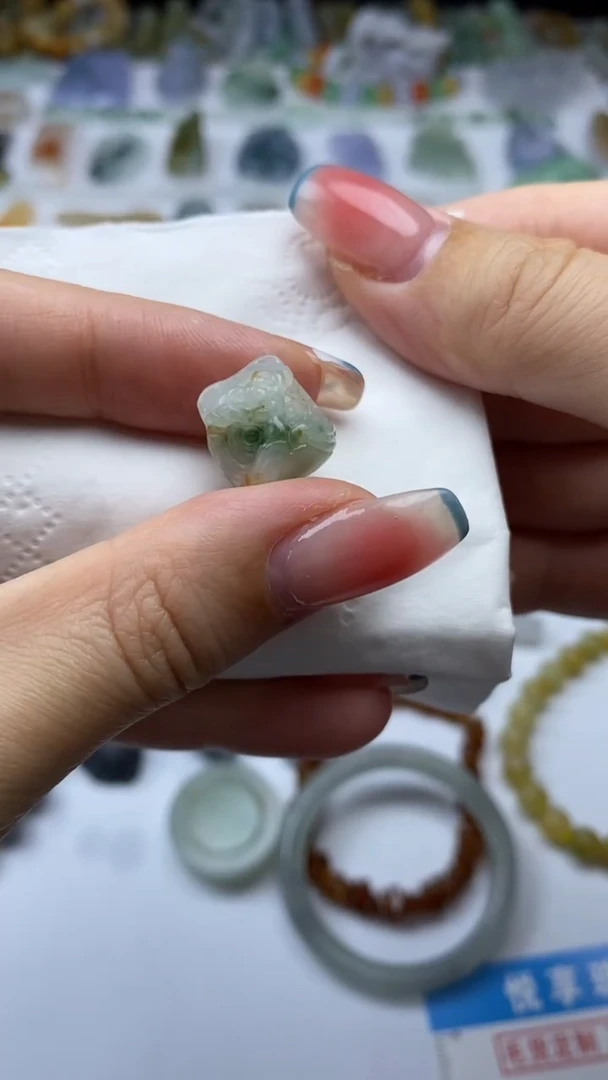 未镶嵌定制翡翠毛货定制不退不换