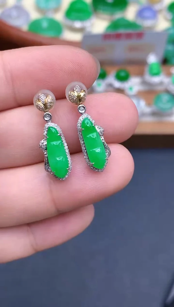 颈饰18K金镶嵌翡翠156-中国好珍宝