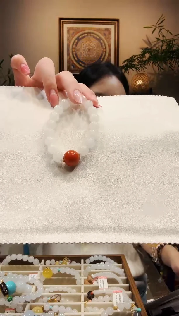 未镶嵌手链和田玉手链